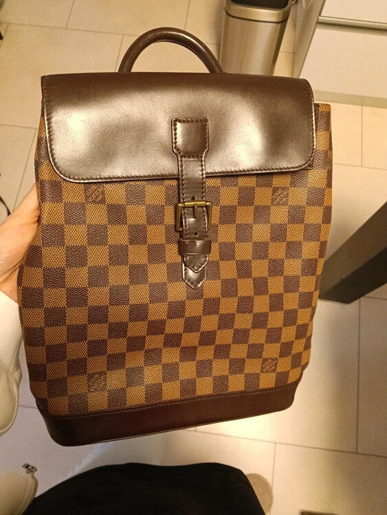 リュック（ブランドバッグ）の商品画像 - 査定依頼日：2026年4月28日 - 最高査定価格：100,000円