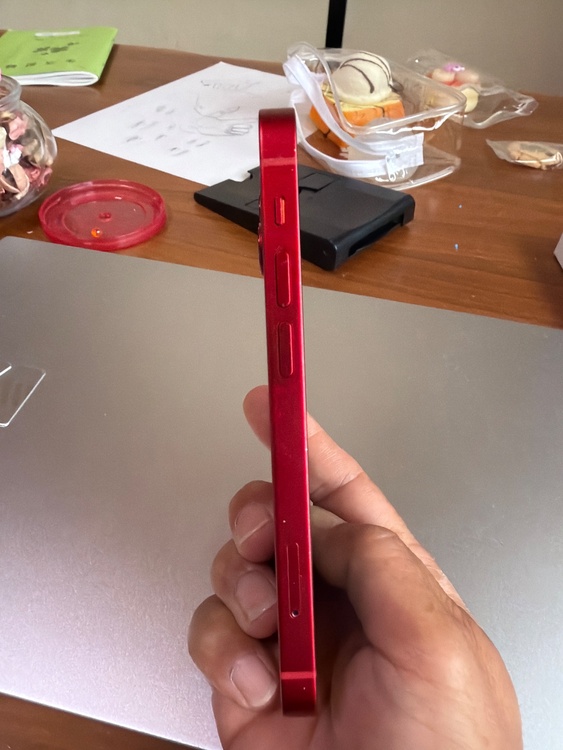 iPhone iPhone 13 mini 256GB au（スマホ）の商品画像 - 査定依頼日：2026年8月8日 - 最高査定価格：33,000円