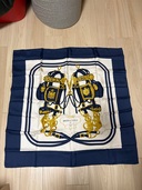 スカーフ（古着・ファッション）の商品画像 - 査定依頼日：2025年10月1日 - 最高査定価格：7,000円