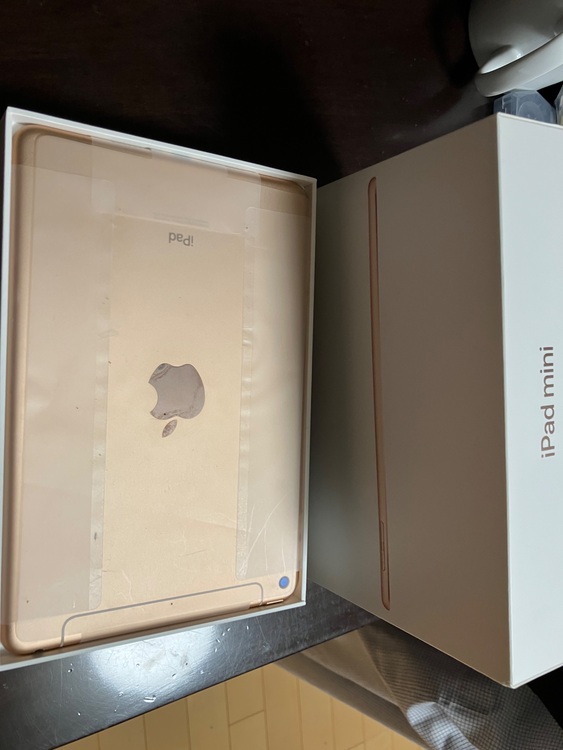 iPad mini5 セルラーモデル　64GB（PC・タブレット）の商品画像 - 査定依頼日：2025年10月29日 - 最高査定価格：100,000円