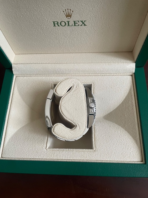 ROLEXサブマリーナデイト（高級時計）の商品画像 - 査定依頼日：2025年7月30日 - 最高査定価格：1,600,000円