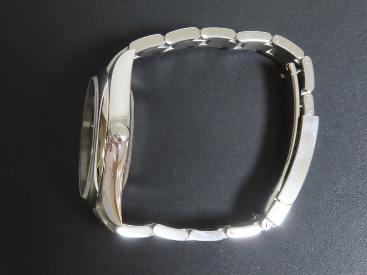 オイスターパーペチュアル41 ブライトブルー（高級時計）の商品画像 - 査定依頼日：2025年9月5日 - 最高査定価格：1,240,000円