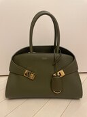 フェラガモ  （ブランドバッグ）の商品画像 - 査定依頼日：2025年3月27日 - 最高査定価格：110,000円