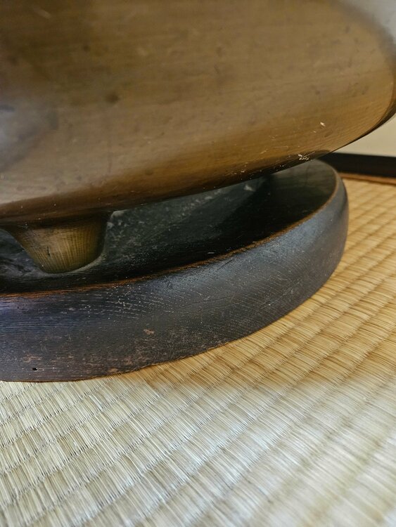 火鉢（美術品・骨董品）の商品画像 - 査定依頼日：2026年8月8日 - 最高査定価格：3,000円