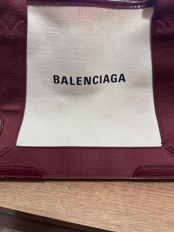 バレンシアガ  （ブランドバッグ）の商品画像 - 査定依頼日：2025年12月8日 - 最高査定価格：40,000円