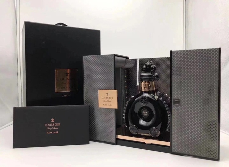 ブランデー レミーマルタン （お酒）の商品画像 - 査定依頼日：2026年3月10日 - 最高査定価格：1,350,000円