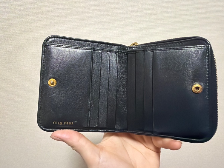 ミュウミュウ（ブランドバッグ）の商品画像 - 査定依頼日：2026年10月12日 - 最高査定価格：20,000円