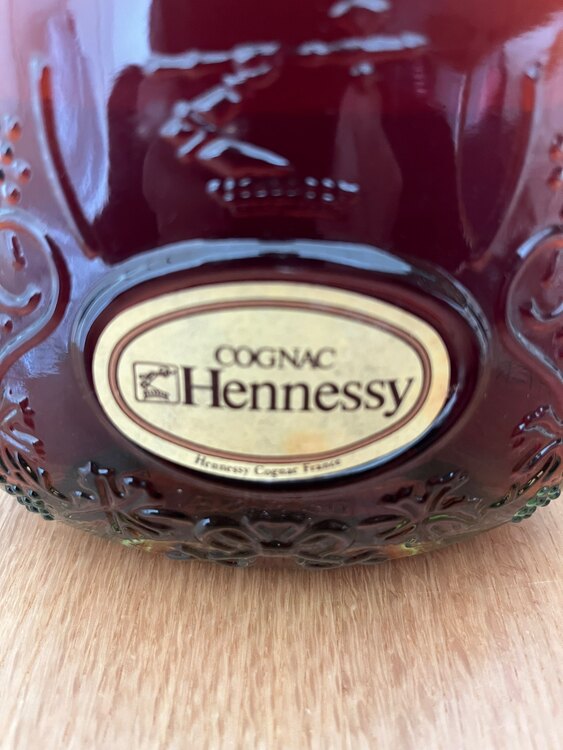 ヘネシーXO（お酒）の商品画像 - 査定依頼日：2025年3月20日 - 最高査定価格：18,000円