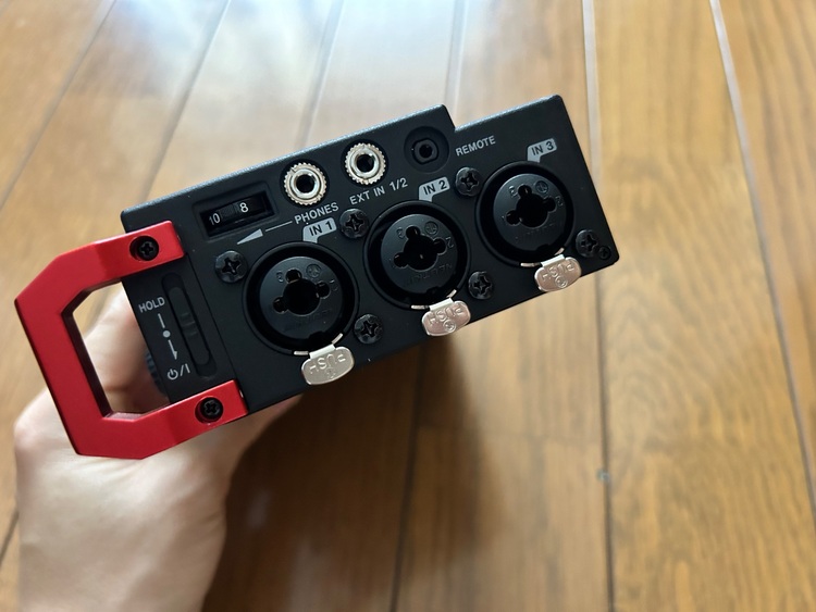 TASCAM リニアPCMレコーダー デジタル一眼レフカメラ用 DR-701D（オーディオ・スピーカー）の商品画像 - 査定依頼日：2025年7月6日 - 最高査定価格：15,000円