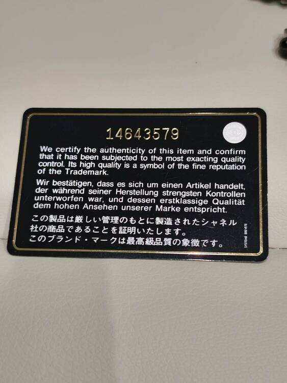 ハーフムーンチェーンショルダー　ラムスキン（ブランドバッグ）の商品画像 - 査定依頼日：2026年5月8日 - 最高査定価格：140,000円