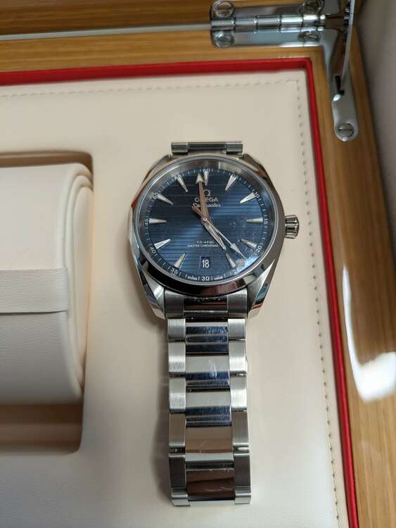オメガ シーマスター 22010382003001（高級時計）の商品画像 - 査定依頼日：2025年3月19日 - 最高査定価格：670,000円