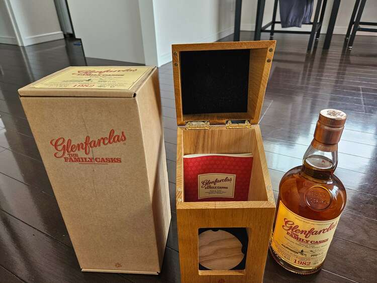 グレンファークラス1982（お酒）の商品画像 - 査定依頼日：2025年4月19日 - 最高査定価格：75,000円