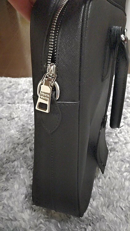 プラダ  （ブランドバッグ）の商品画像 - 査定依頼日：2026年2月15日 - 最高査定価格：70,000円