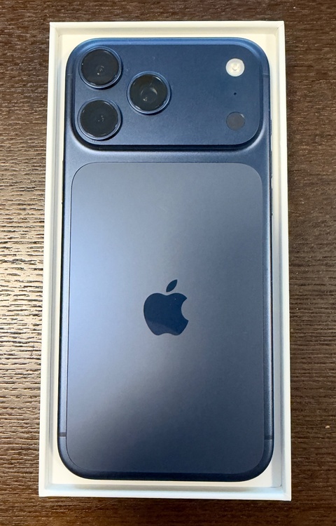 iPhone iPhone 17 Pro Max 256GB SIMフリー（スマホ）の商品画像 - 査定依頼日：2026年9月23日 - 最高査定価格：167,000円