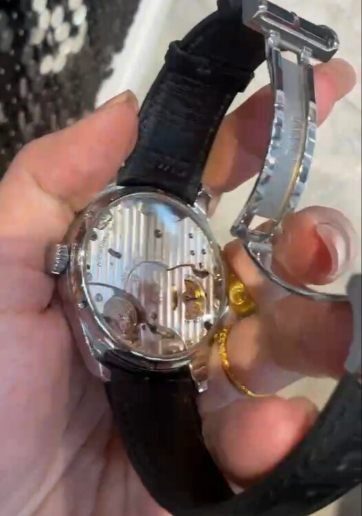 IWC ポルトギーゼ （高級時計）の商品画像 - 査定依頼日：2025年5月7日 - 最高査定価格：500,000円