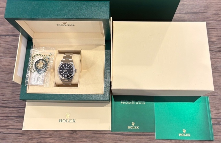 ロレックス エクスプローラー 12427（高級時計）の商品画像 - 査定依頼日：2025年12月28日 - 最高査定価格：1,400,000円