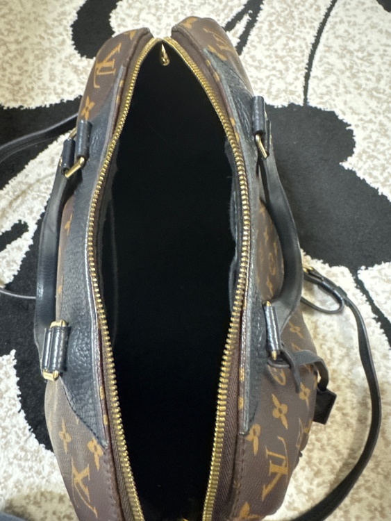 レティーロ（ブランドバッグ）の商品画像 - 査定依頼日：2025年12月9日 - 最高査定価格：140,000円