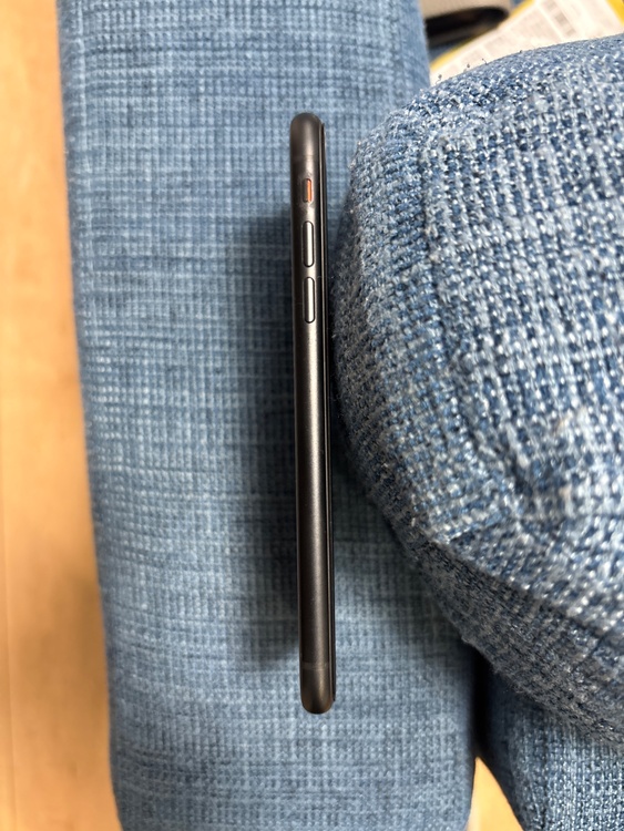 iPhoneXR 64GB Softbank（スマホ）の商品画像 - 査定依頼日：2026年2月23日 - 最高査定価格：14,000円