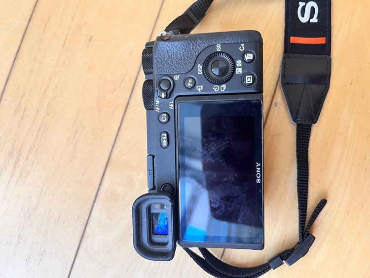 α6600（カメラ）の商品画像 - 査定依頼日：2026年5月30日 - 最高査定価格：65,100円