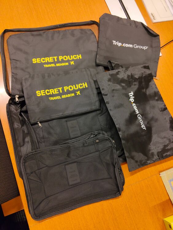 trip com. 旅行カバン　6点セット（ブランド財布・小物）の商品画像 - 査定依頼日：2025年10月27日 - 最高査定価格：100,000円