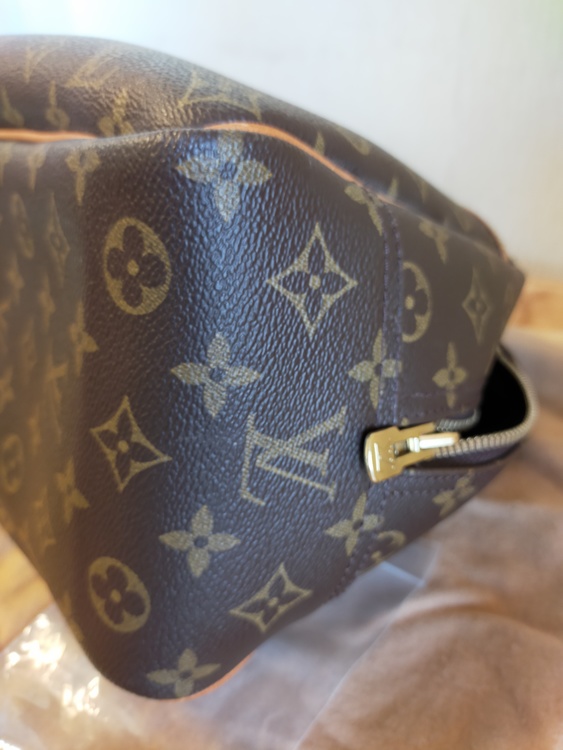 ドーヴィル（ブランドバッグ）の商品画像 - 査定依頼日：2022年6月17日 - 最高査定価格：50,000円