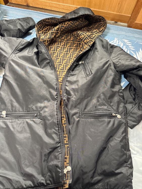 フェンディ  （ブランドバッグ）の商品画像 - 査定依頼日：2025年10月22日 - 最高査定価格：20,000円