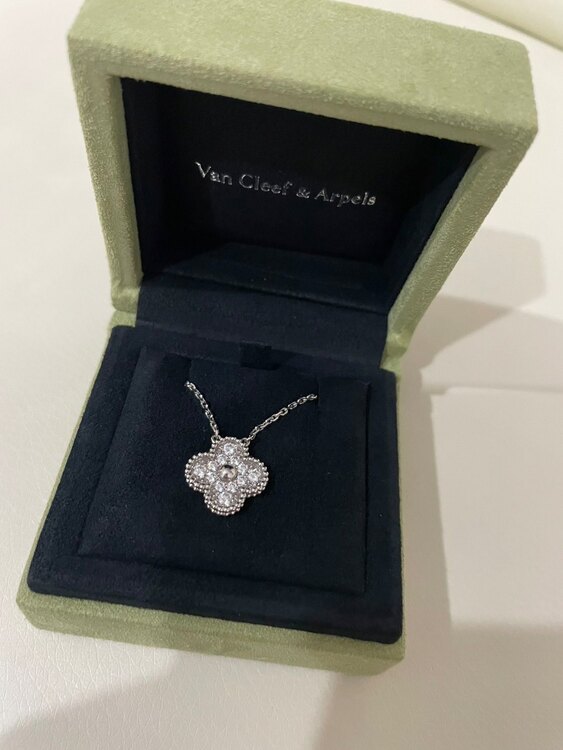 その他 ジルサンダー （ブランドバッグ）の商品画像 - 査定依頼日：2024年12月29日 - 最高査定価格：1,000,000円