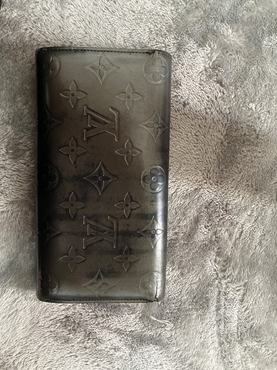 ポルトウォイユ　TH0015（ブランド財布・小物）の商品画像 - 査定依頼日：2026年9月24日 - 最高査定価格：4,000円