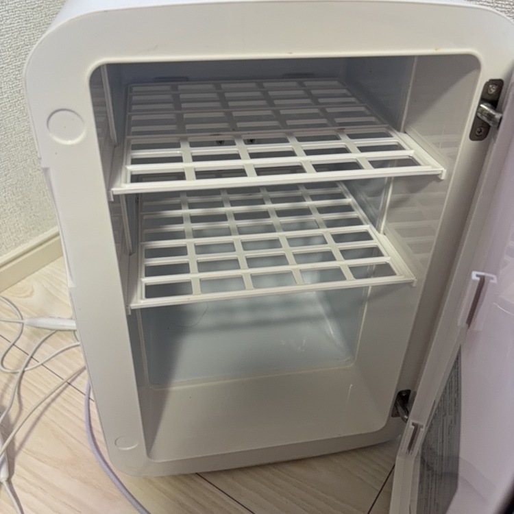 ミニ冷蔵庫 キャンプなどに持ち運び可能（家電）の商品画像 - 査定依頼日：2026年9月29日 - 最高査定価格：100,000円