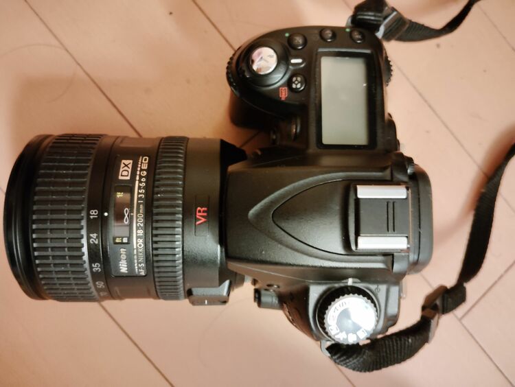 nikon D90（カメラ）の商品画像 - 査定依頼日：2025年10月6日 - 最高査定価格：1,000円