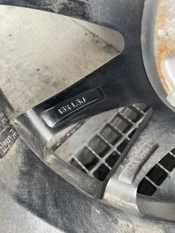 165/50R15スタッドレスホイールセット（カー用品）の商品画像 - 査定依頼日：2026年3月31日 - 最高査定価格：5,000円