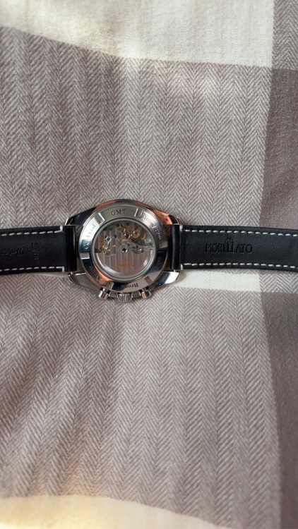 オメガ スピードマスター ブロードアロー　gm（高級時計）の商品画像 - 査定依頼日：2026年3月21日 - 最高査定価格：370,000円