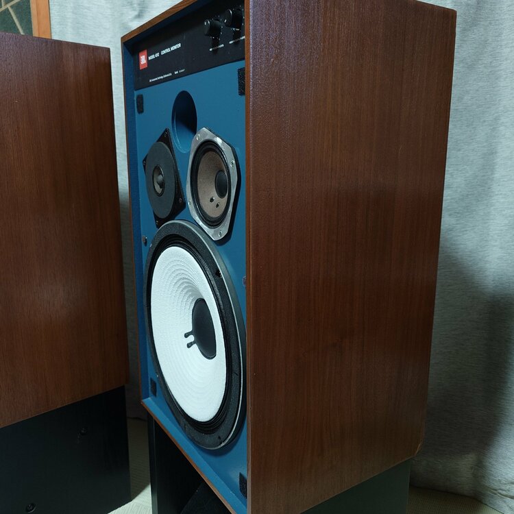 JBL４３１２（オーディオ・スピーカー）の商品画像 - 査定依頼日：2026年9月7日 - 最高査定価格：70,000円