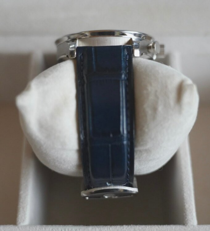 IWC ポルトギーゼ IW37160（高級時計）の商品画像 - 査定依頼日：2025年3月30日 - 最高査定価格：800,000円