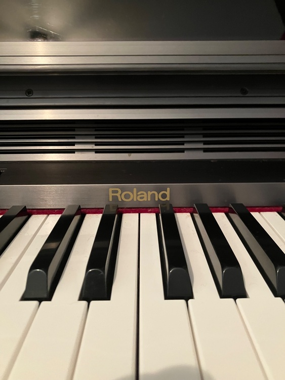 HP-5000S（ピアノ・楽器・PA機材）の商品画像 - 査定依頼日：2026年3月17日 - 最高査定価格：5,000円