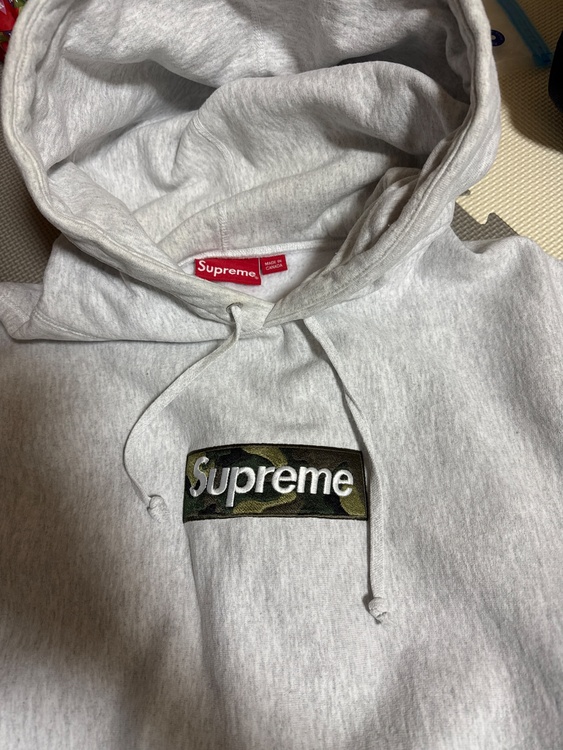 ボックスロゴパーカー 23（古着・ファッション）の商品画像 - 査定依頼日：2026年1月10日 - 最高査定価格：30,000円