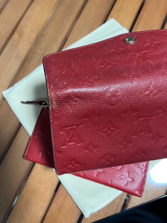 財布（ブランド財布・小物）の商品画像 - 査定依頼日：2025年12月3日 - 最高査定価格：20,000円