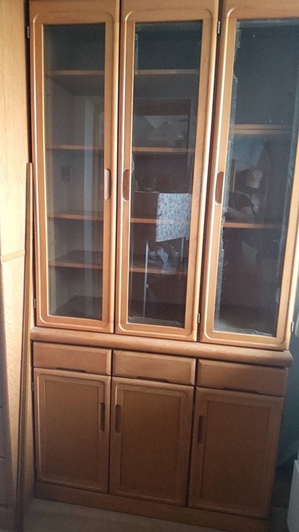 食器棚（家具・寝具）の商品画像 - 査定依頼日：2025年9月6日 - 最高査定価格：4,000円