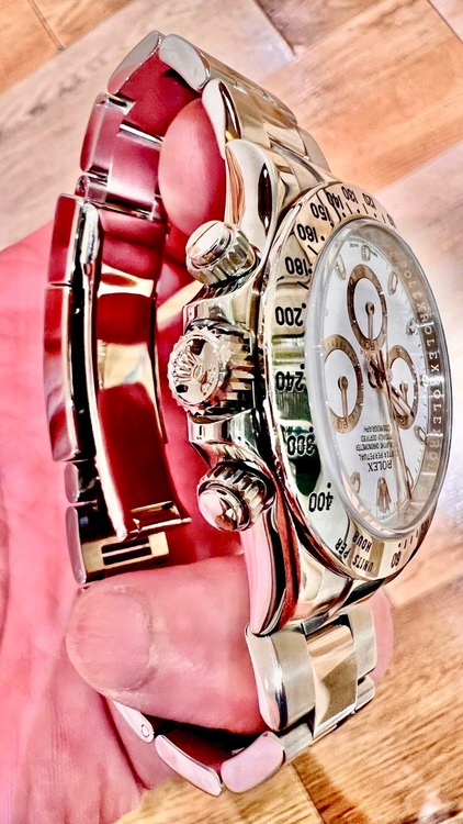 デイトナ116520（高級時計）の商品画像 - 査定依頼日：2025年8月30日 - 最高査定価格：3,450,000円