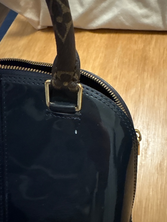 アルマBB（ブランドバッグ）の商品画像 - 査定依頼日：2026年3月11日 - 最高査定価格：150,000円