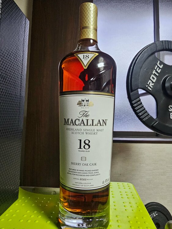 ウイスキー マッカラン （お酒）の商品画像 - 査定依頼日：2026年3月25日 - 最高査定価格：40,000円