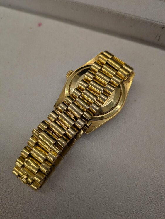 ロレックス デイデイト（高級時計）の商品画像 - 査定依頼日：2026年7月15日 - 最高査定価格：3,450,000円