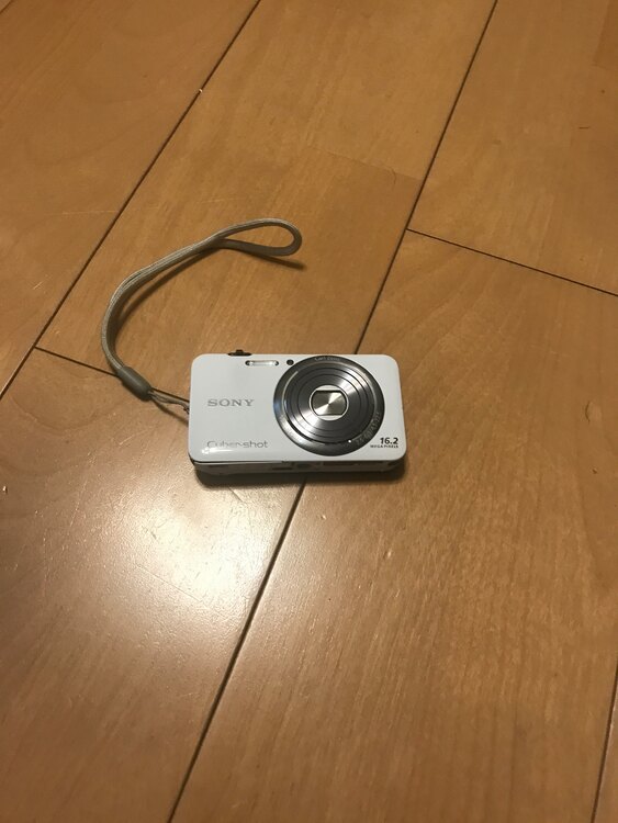 デジタルスチルカメラ（カメラ）の商品画像 - 査定依頼日：2025年4月29日 - 最高査定価格：7,100円