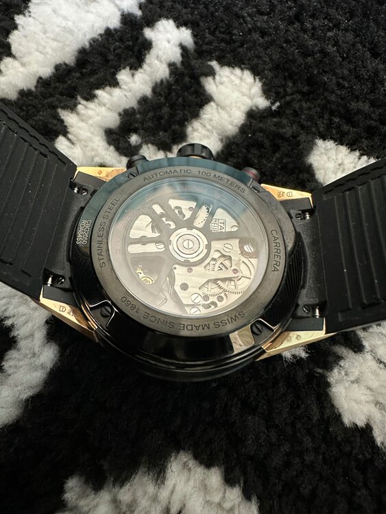 タグホイヤー カレラ CBG 2050. FC 6426 (RDA 6453)（高級時計）の商品画像 - 査定依頼日：2025年2月20日 - 最高査定価格：400,000円