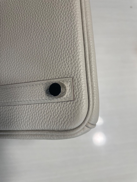 バッグ（ブランドバッグ）の商品画像 - 査定依頼日：2025年9月15日 - 最高査定価格：2,100,000円