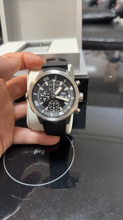 アクアタイマークロノグラフ（高級時計）の商品画像 - 査定依頼日：2026年2月9日 - 最高査定価格：450,000円