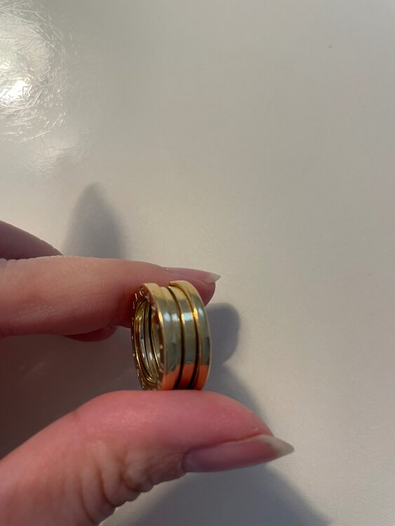 ブルガリビーゼロワン（金・貴金属）の商品画像 - 査定依頼日：2023年11月30日 - 最高査定価格：99,000円