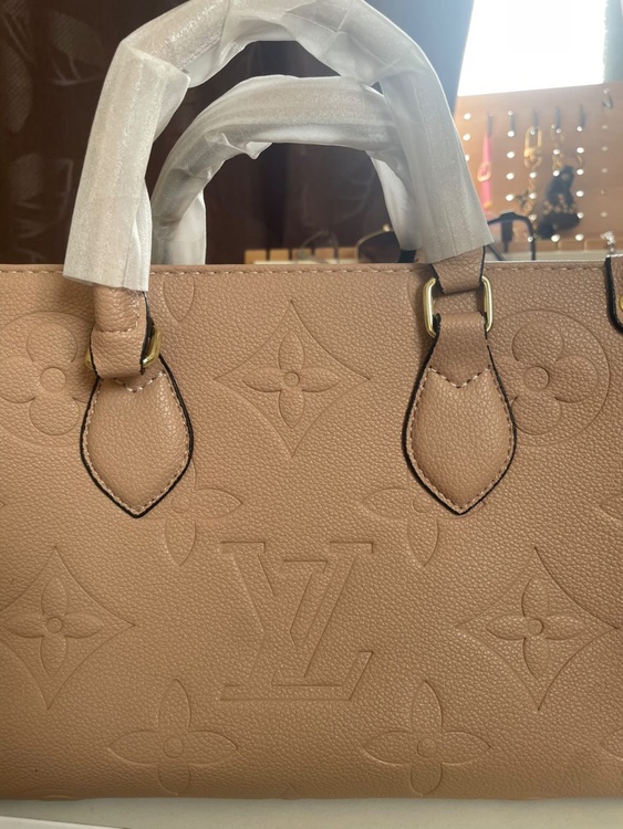 ルイヴィトン モノグラム （ブランドバッグ）の商品画像 - 査定依頼日：2025年9月19日 - 最高査定価格：260,000円