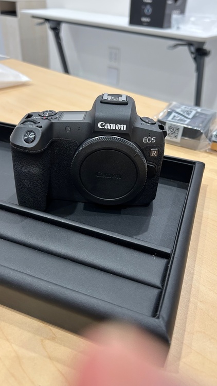 EOSR（カメラ）の商品画像 - 査定依頼日：2026年1月11日 - 最高査定価格：80,000円