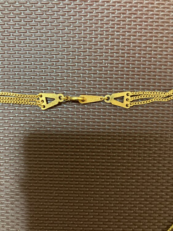 3連ネックレス（金・貴金属）の商品画像 - 査定依頼日：2025年4月29日 - 最高査定価格：224,000円